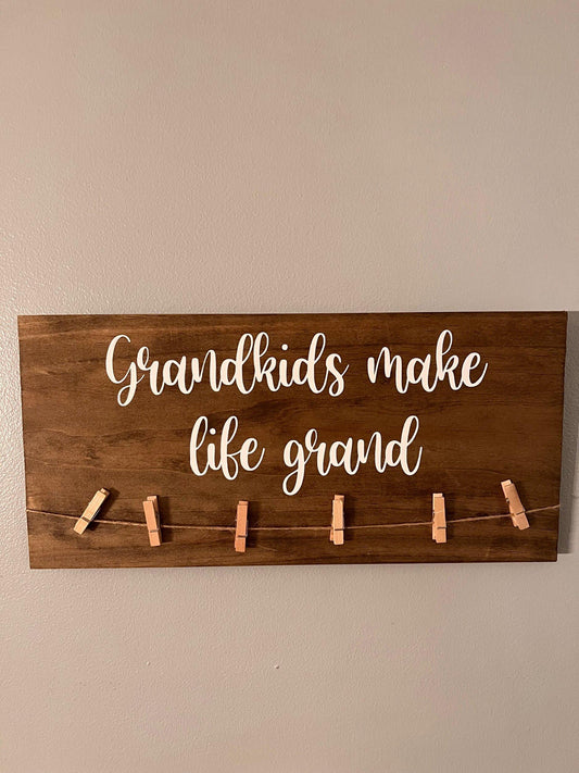 Grandkids make life GRAND wall hanging