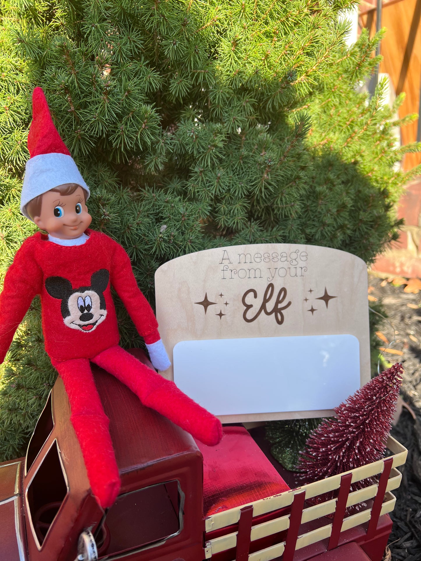 Elf on the shelf message board