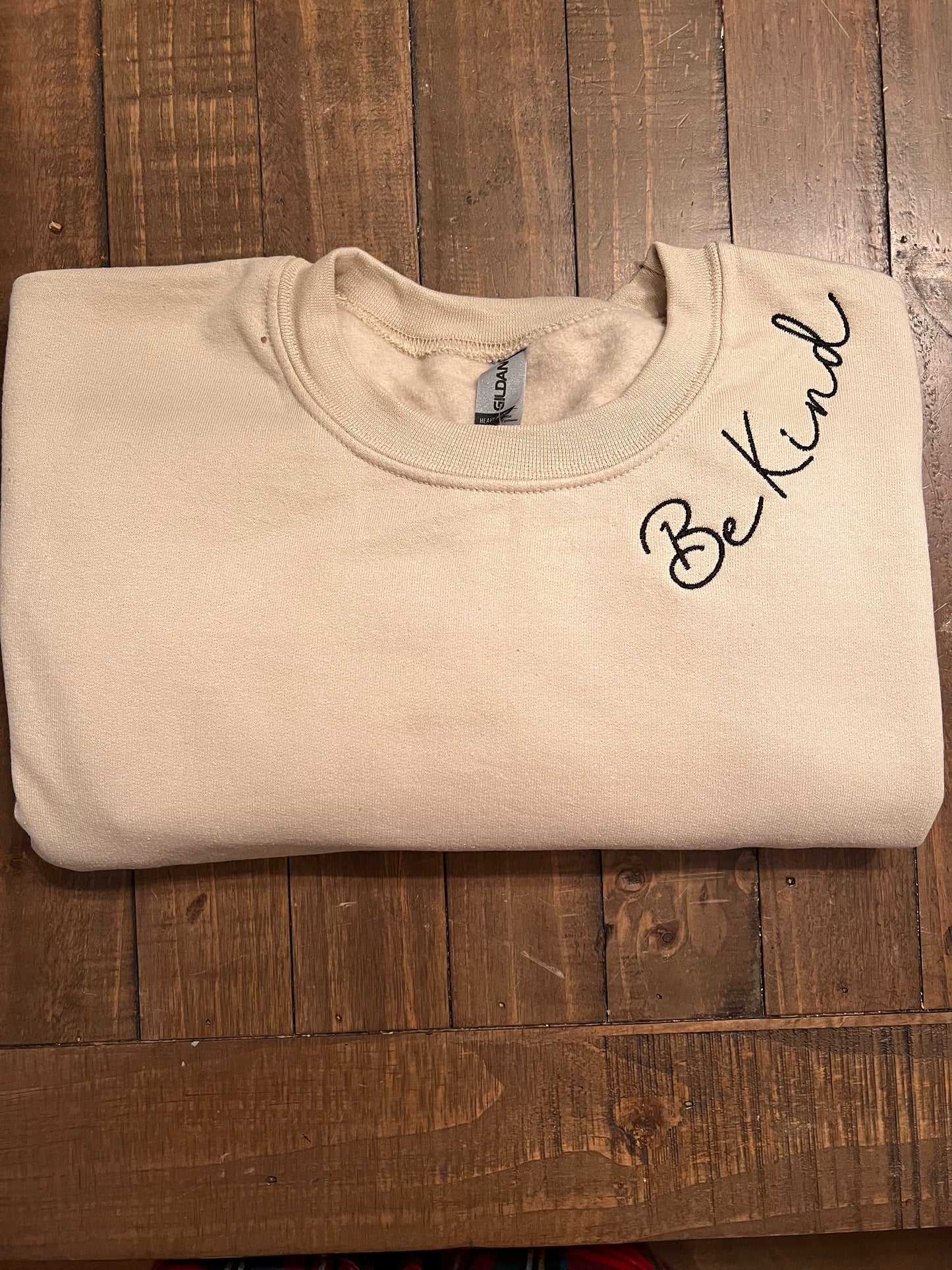 Be Kind crew neck